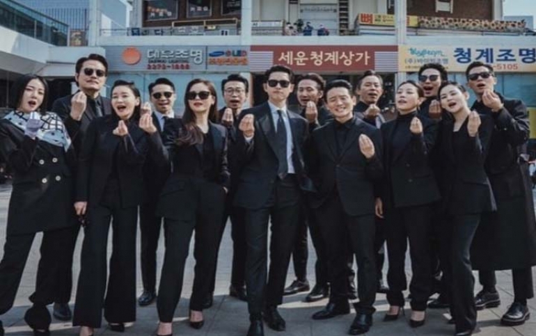 Gaya 'Badass' Para Penghuni Geumga Plaza dalam Vincenzo Episode 17