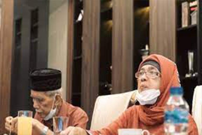 Kakek dan Nenek Atta Halilintar Terpapar Covid-19, Kesulitan Dapat Rumah Sakit