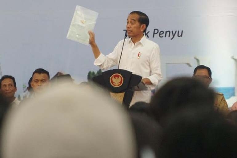 Jokowi Minta Presiden Baru Lanjutkan Target 126 Juta Sertifikat Tanah