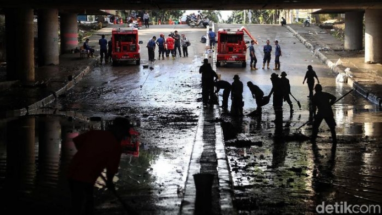 Pak Basuki, Underpass Kemayoran Banjir Lagi Nih