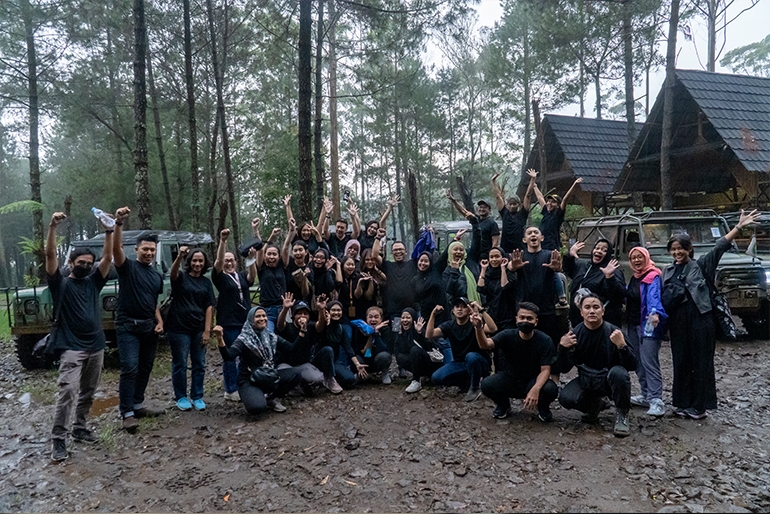 Memperingati hari jadi ke 11 éL Hotel Group mengadakan rangkaian kegiatan CSR