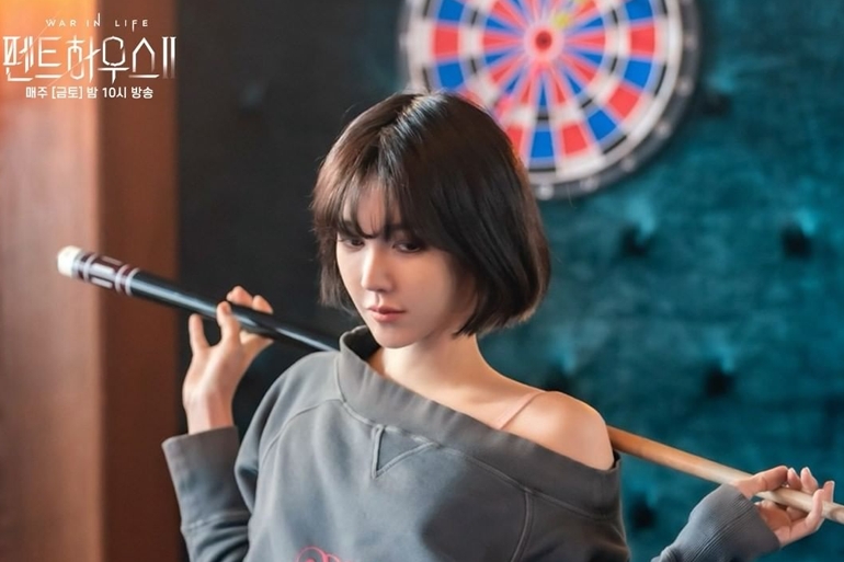Penampilan Lee Ji Ah Makin Awet Muda di The Penthouse 2, Cantik bak Barbie