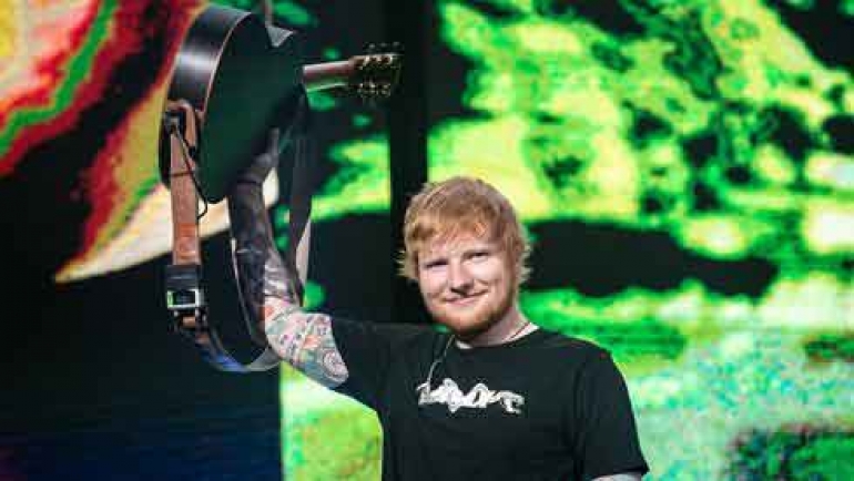 ED SHEERAN VAKUM