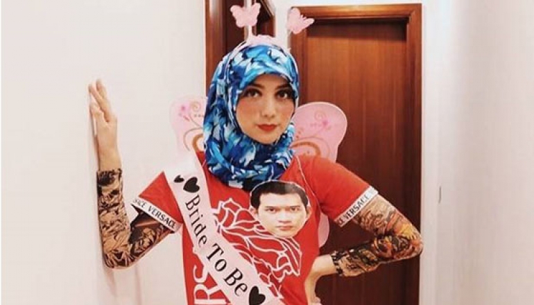 Menahan Malu di Momen Pesta Lajang, Ini 5 Tantangan Nyeleneh yang Dilakukan Citra Kirana