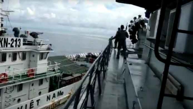 Kapal Vietnam Sengaja Tabrak Kapal Perang Indonesia