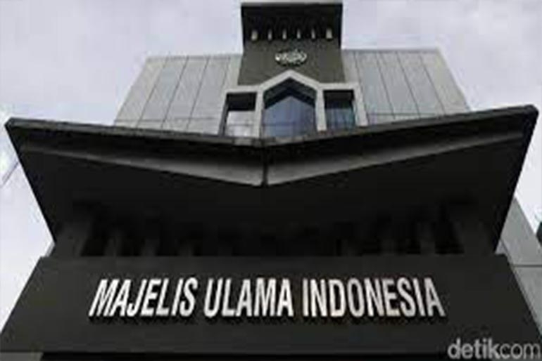 Viral Pria Tolak Penutupan Masjid, MUI Minta Warga Tahan Diri